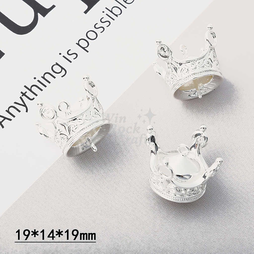 ✨ Crown Pearl Pendant Bails – 18K Gold/Rhodium Plated 👑